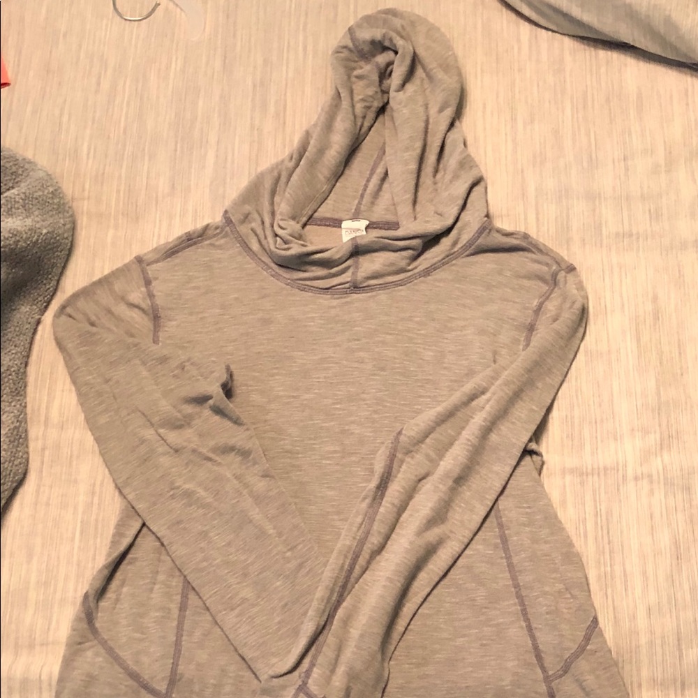 Thin pullover